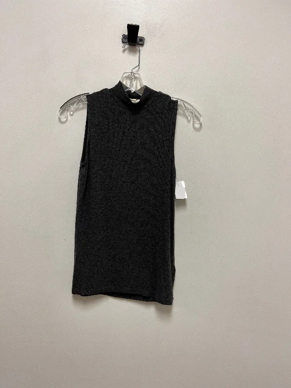 Top Sleeveless By Gap In Grey, Size: S