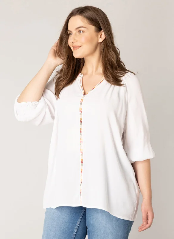 Bluse mit zartem Muster