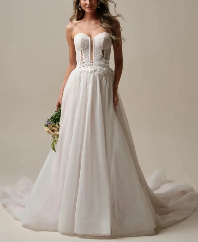 Wedding Dress A-Line Sweetheart Neckline Off-the-Shoulder Sleeveless 3-D Floral Beaded Bridal Gown Formal Wear Dress